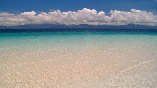 BEACH TV - Blue Lagoon with Water Sounds