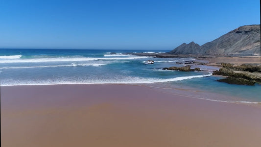 BEACH TV - Ocean Waves Daytime with Sea and Wave Sounds