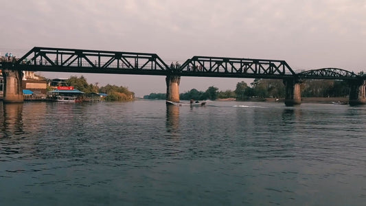 Virtual Rowing - River Kwai - Thailand - Boat Trip Filled with History and Culture with Local Binaural Sounds
